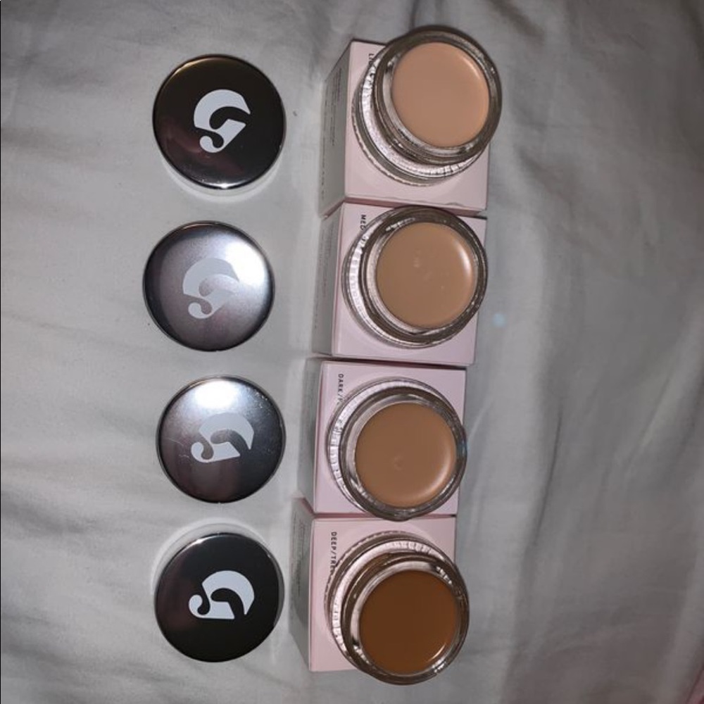 Glossier stretch concealer